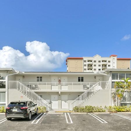 Bright Pompano Beach With Pool Access Luaran gambar