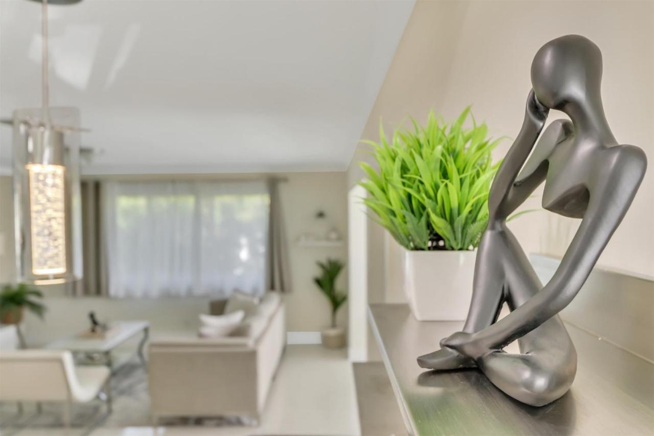 Bright Pompano Beach With Pool Access Luaran gambar
